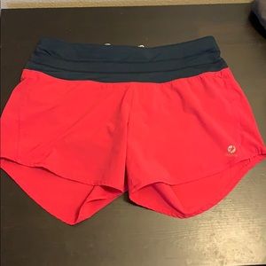 Oiselle Roga Shorts (02) Hot Pink